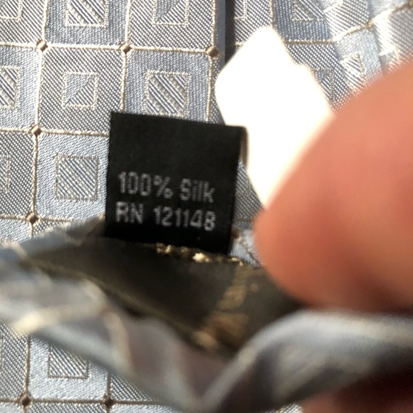 NWT Men's Calvin Klein Silk tie- Light Blue Geometric Pattern - Picture 8 of 8